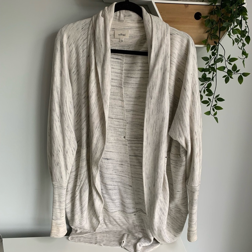 WILFRED ARITZIA Cardigan.